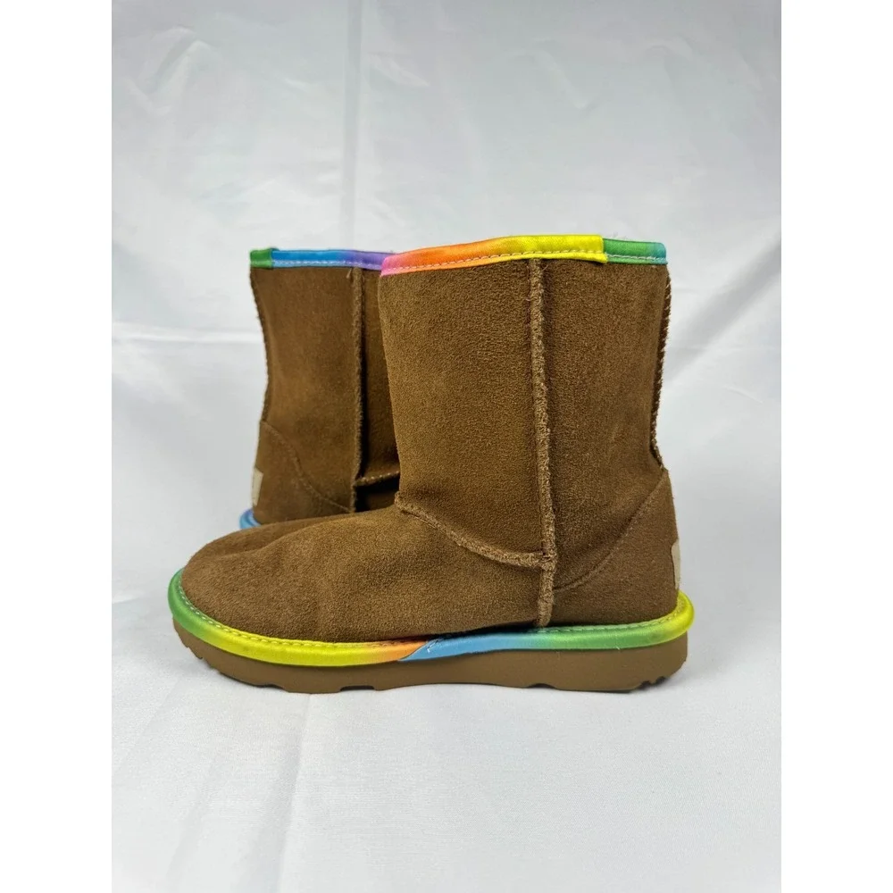 UGG classic short